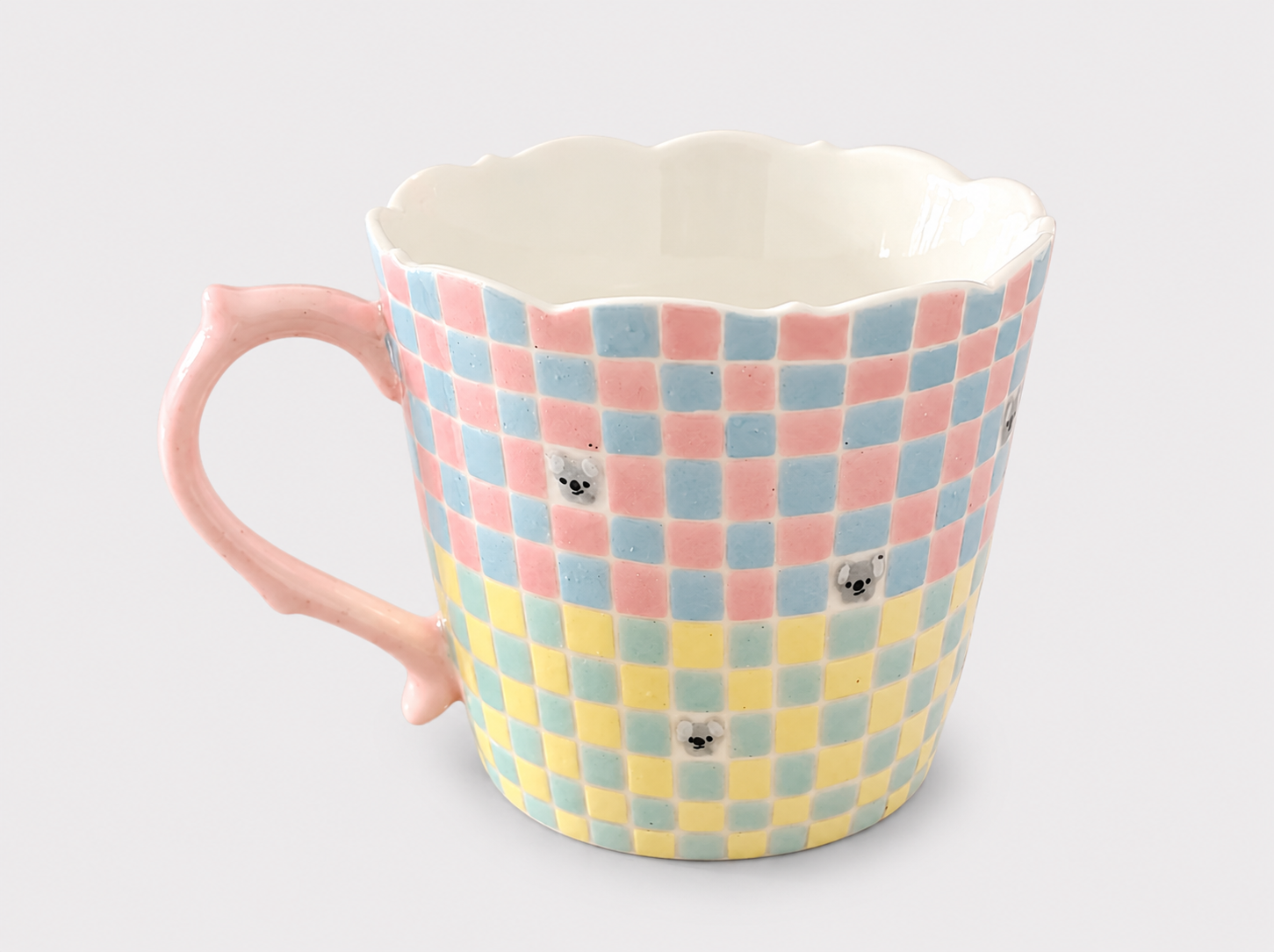 Artist Collection Pastel Check Petal-Rim Mug with Hand-Painted Bear Details – 250ml