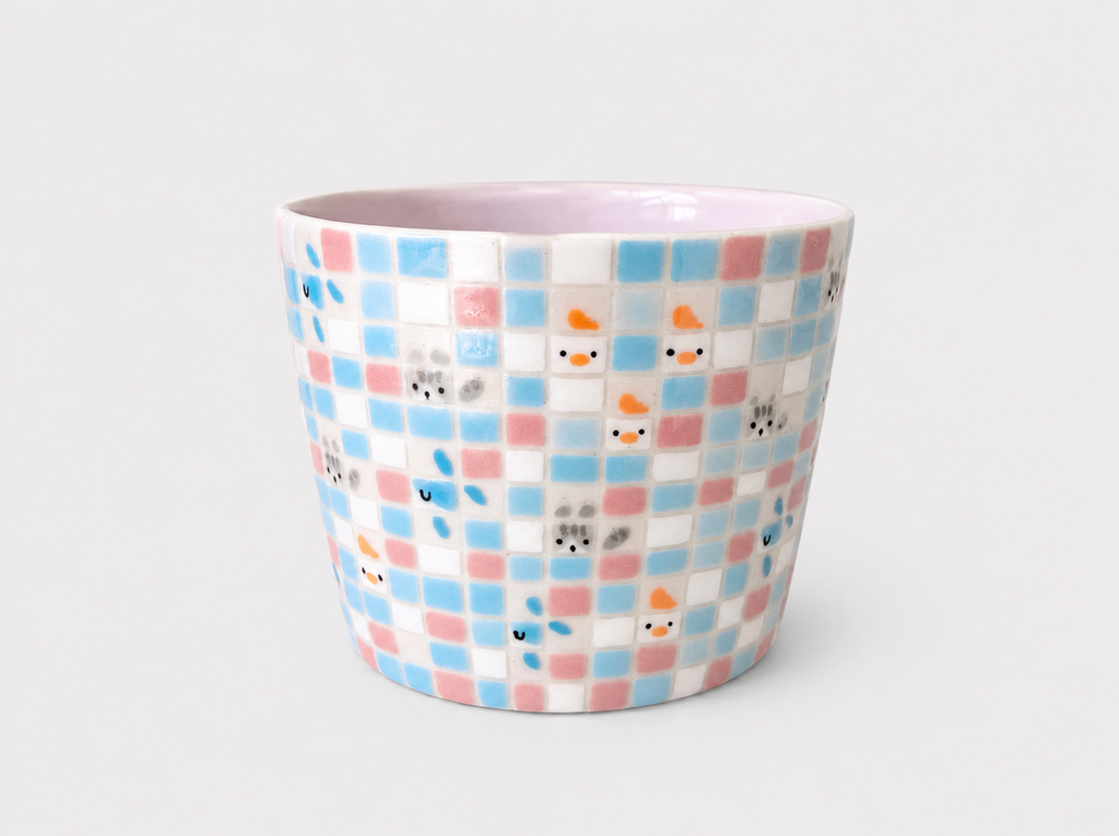 Artist Collection Raised Check Ceramic Mug with Hand-Painted Animal Details – 200ml