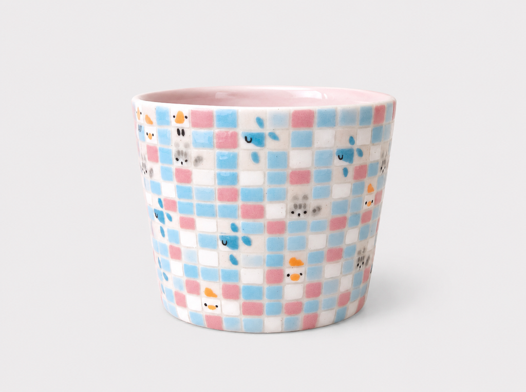 Artist Collection Raised Check Ceramic Mug with Hand-Painted Animal Details – 200ml