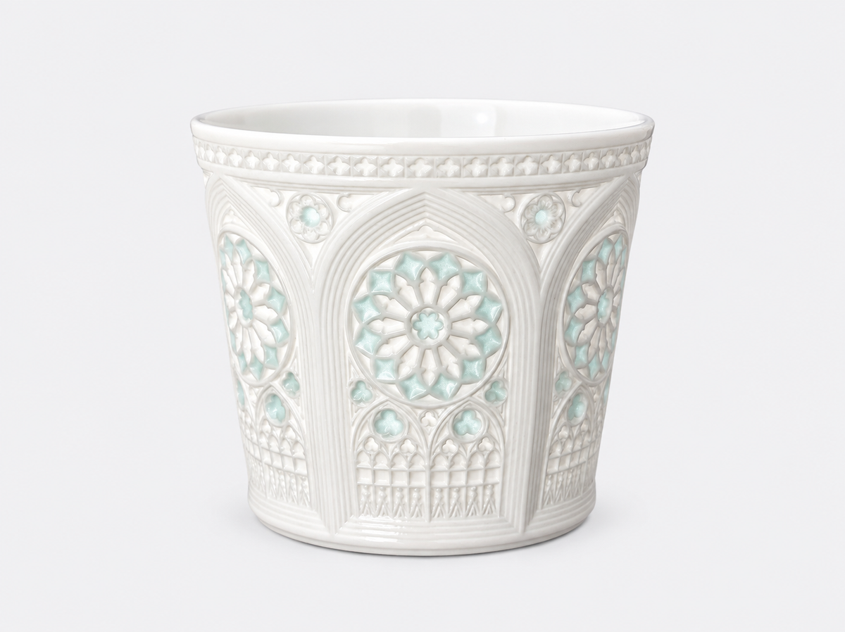 Traditional Linglong Porcelain Cup – Gothic Window Design, 200ml
