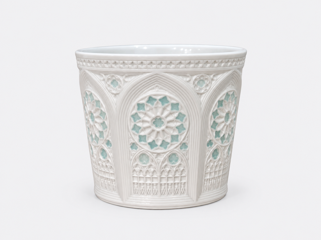 Traditional Linglong Porcelain Cup – Gothic Window Design, 200ml
