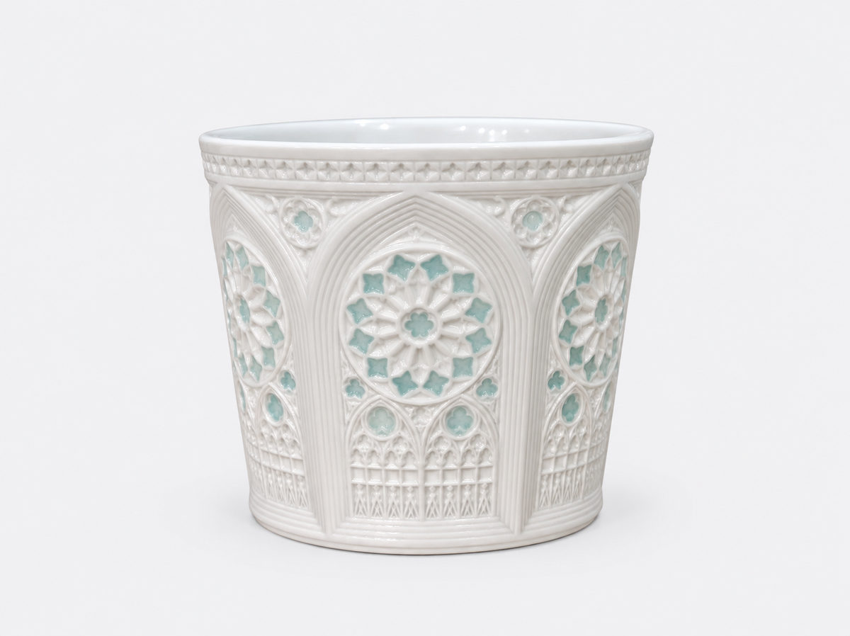 Traditional Linglong Porcelain Cup – Gothic Window Design, 200ml